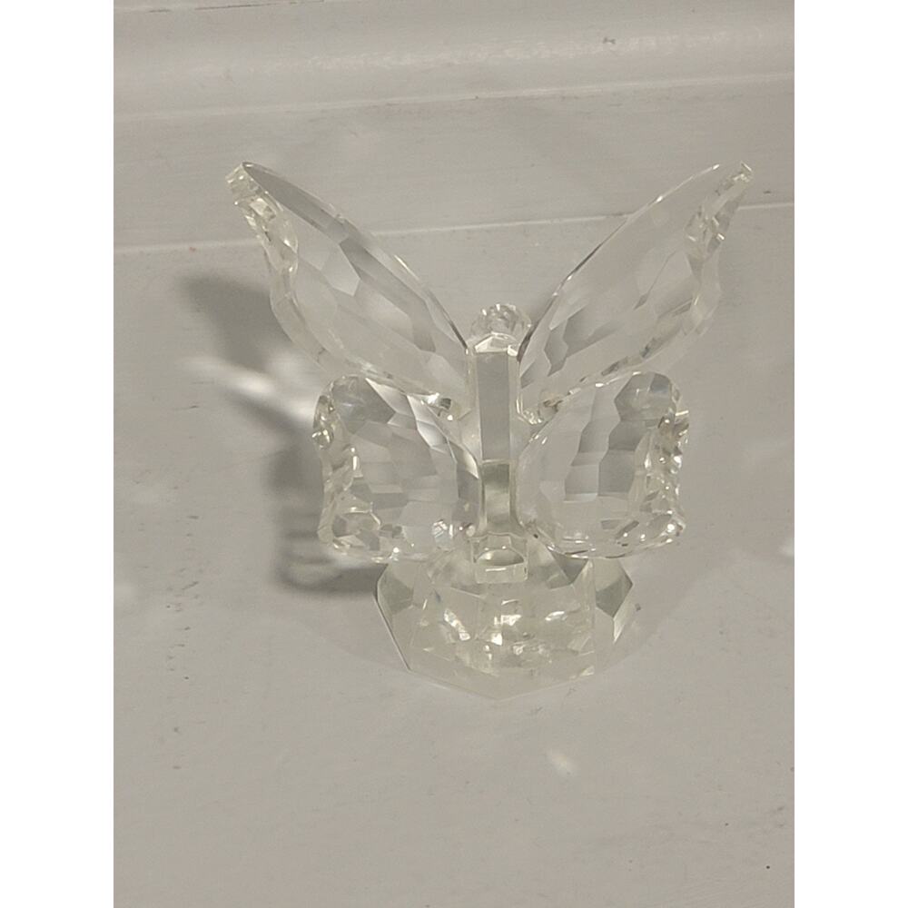 Simon Designs Clear Crystal Butterfly Figurine 2.75” X 2.5”